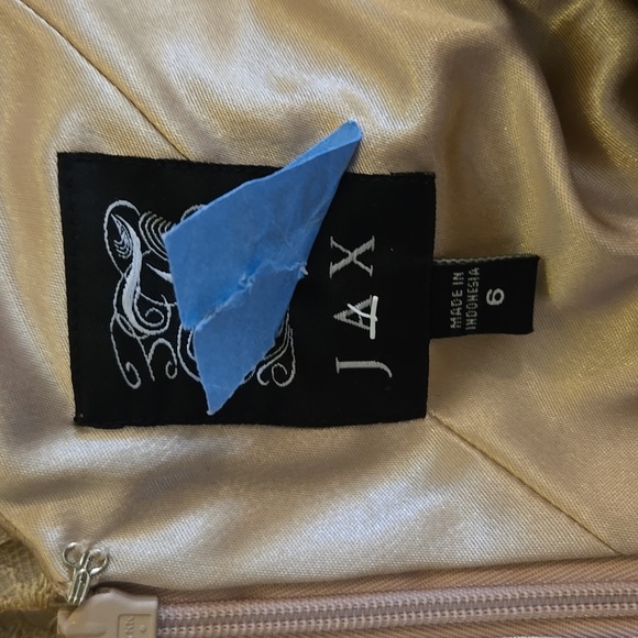 Jax Satin And Lace Blush Dress - Picture 3 of 10